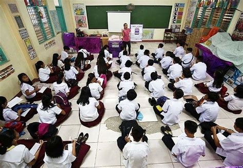 Smartphones, gadgets sa eskuwelahan ipagbabawal.